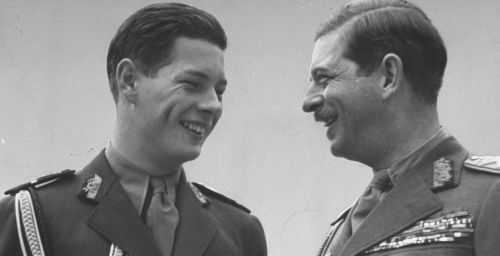 Penisul regelui Carol al II lea. Pe surse istorice